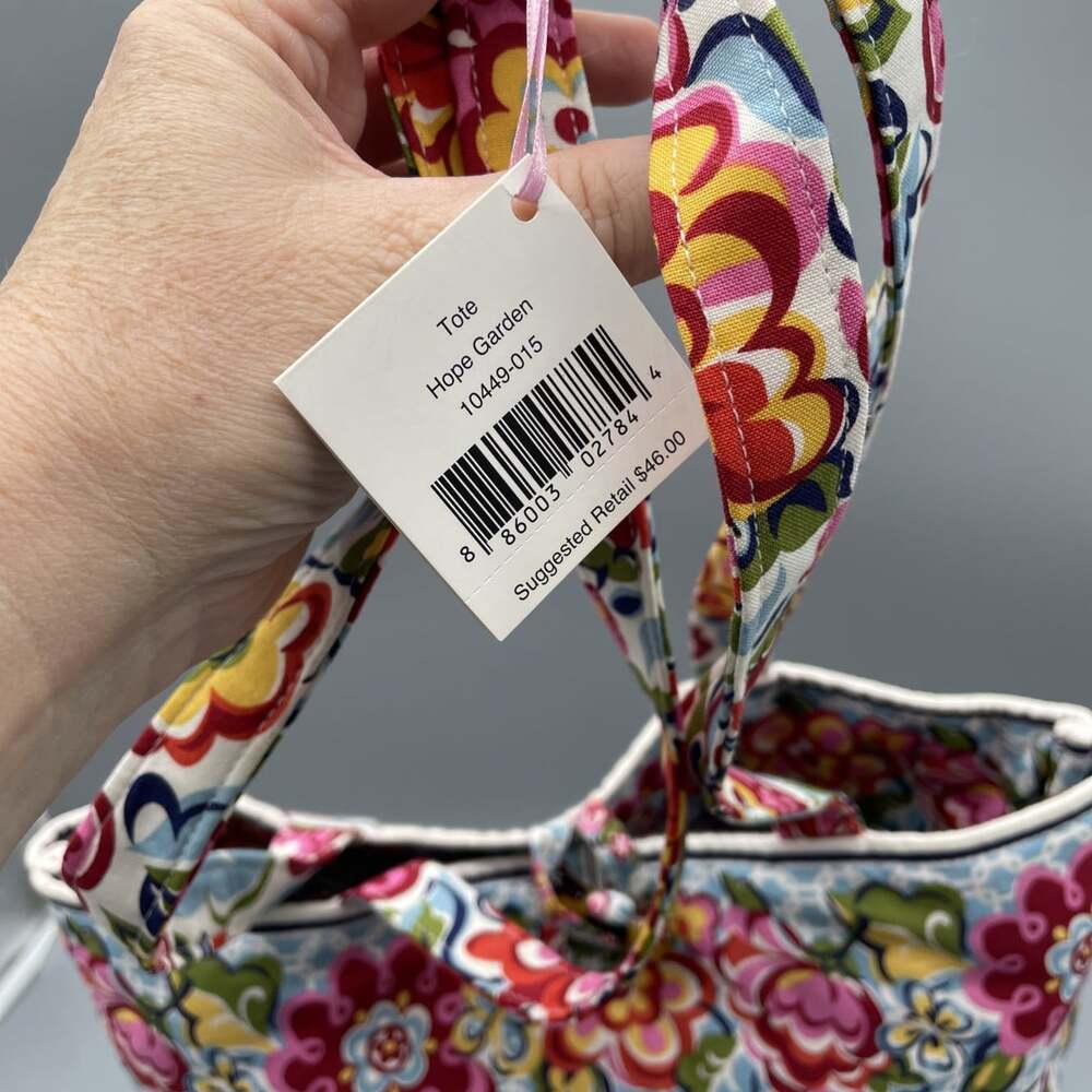NWT Vera Bradley Tote Bag & Wallet Hope Garden Floral Quilted Pattern Retired - Picture 2 of 13